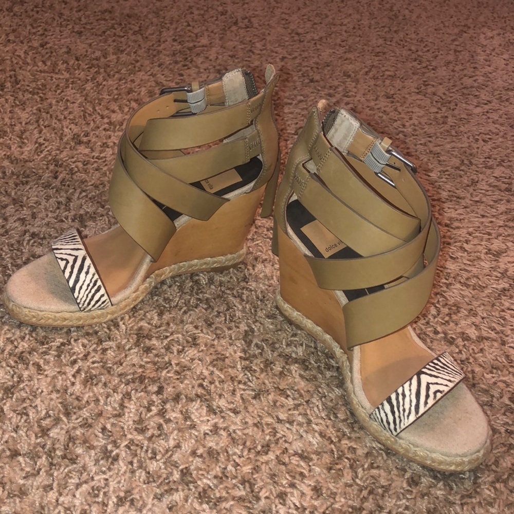Wedge zebra and green strap dolce vida